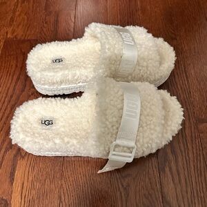 UGG Cream Fluffy Slide Sandals